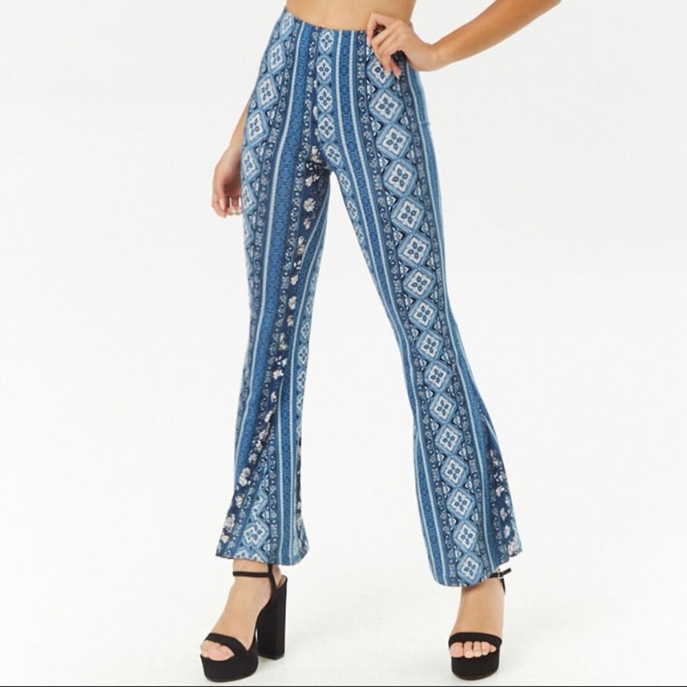 Forever 21 Flare Wide Leg Patterned Stretch Pants